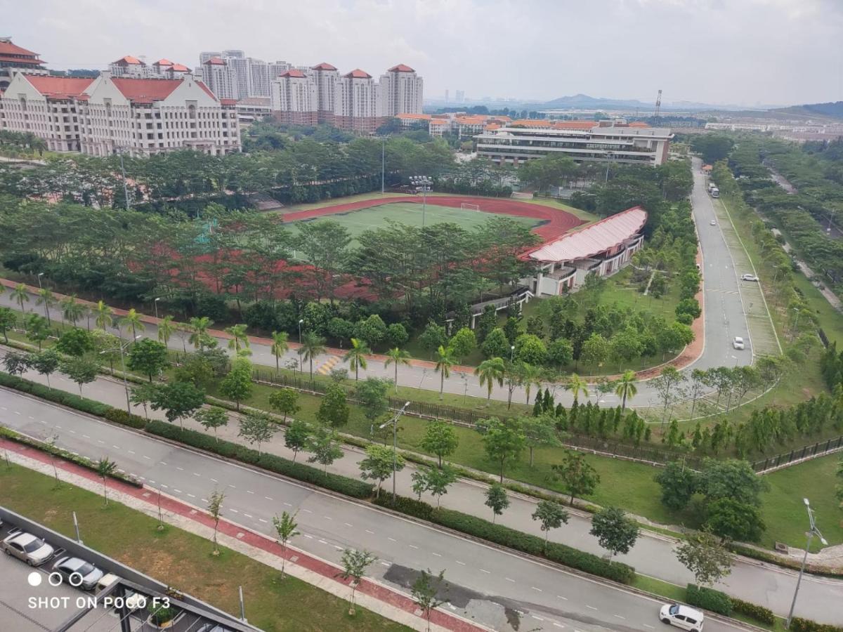 Cozy Unit- Bell Suites- Horizon Suites- Wifi- Netflix- Parking Swimming Pool- Klia Sepang Extérieur photo