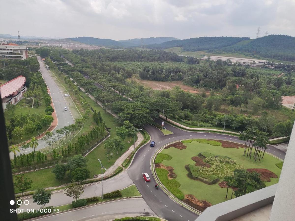 Cozy Unit- Bell Suites- Horizon Suites- Wifi- Netflix- Parking Swimming Pool- Klia Sepang Extérieur photo