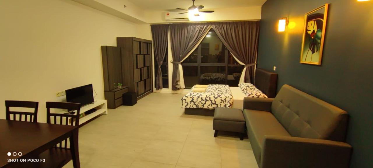 Cozy Unit- Bell Suites- Horizon Suites- Wifi- Netflix- Parking Swimming Pool- Klia Sepang Extérieur photo
